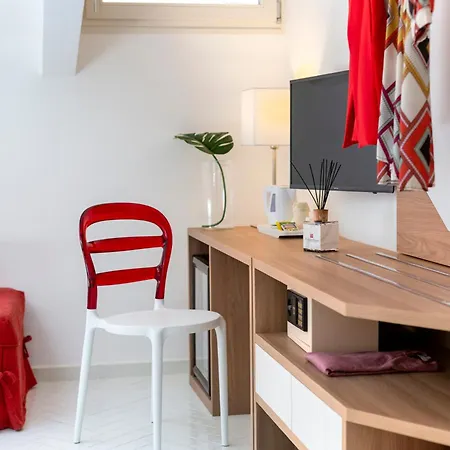 Palazzo Tasso Bed & Breakfast 4*