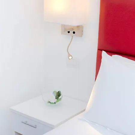 Palazzo Tasso Bed & Breakfast 4*