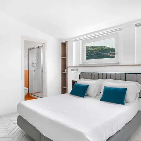 Palazzo Tasso Bed & Breakfast