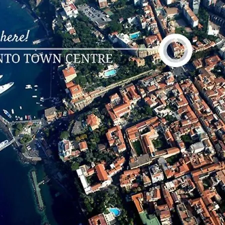 Palazzo Tasso Bed & Breakfast