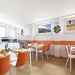 Palazzo Tasso Bed & Breakfast 4*