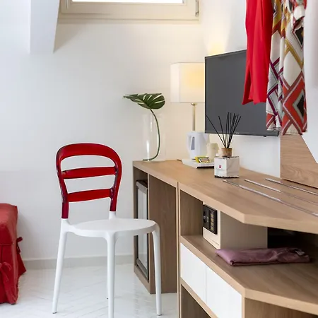 Palazzo Tasso Bed & Breakfast 2*