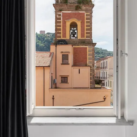 Bed & Breakfast Palazzo Tasso 2*