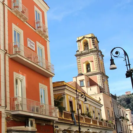 Bed & Breakfast Palazzo Tasso 4*