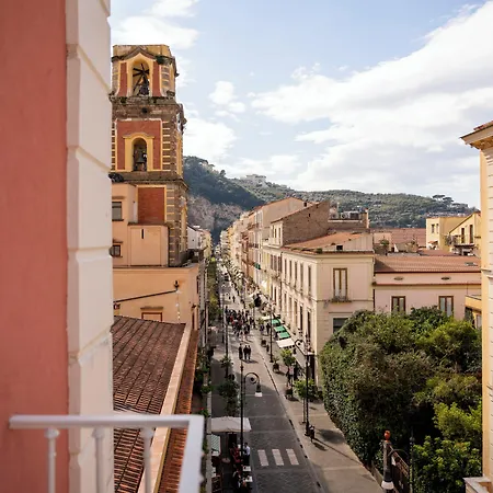 Bed & Breakfast Palazzo Tasso 4*