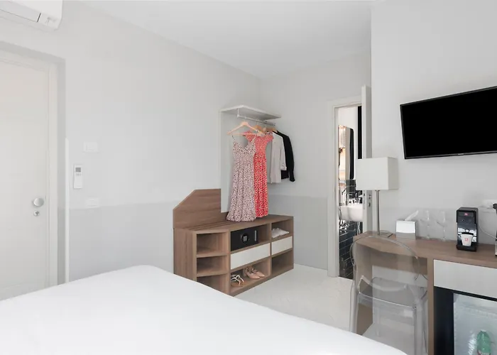 Palazzo Tasso Bed & Breakfast 4*