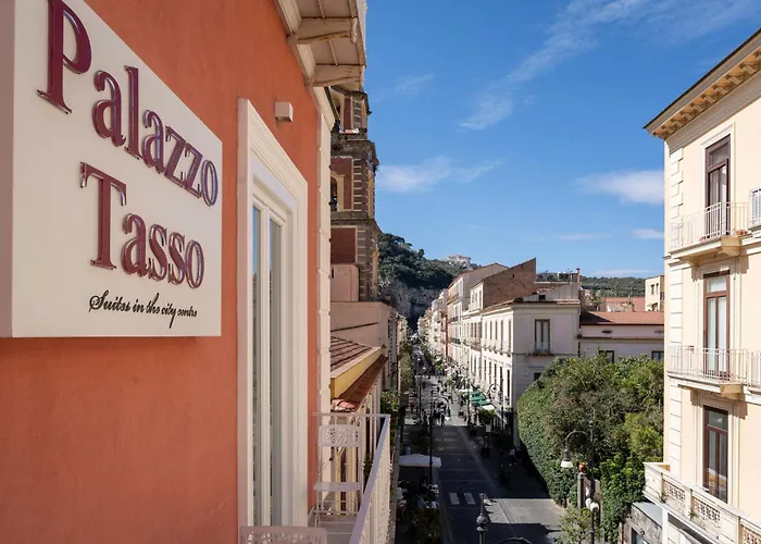 فندق مبيت وإفطار Palazzo Tasso 4*