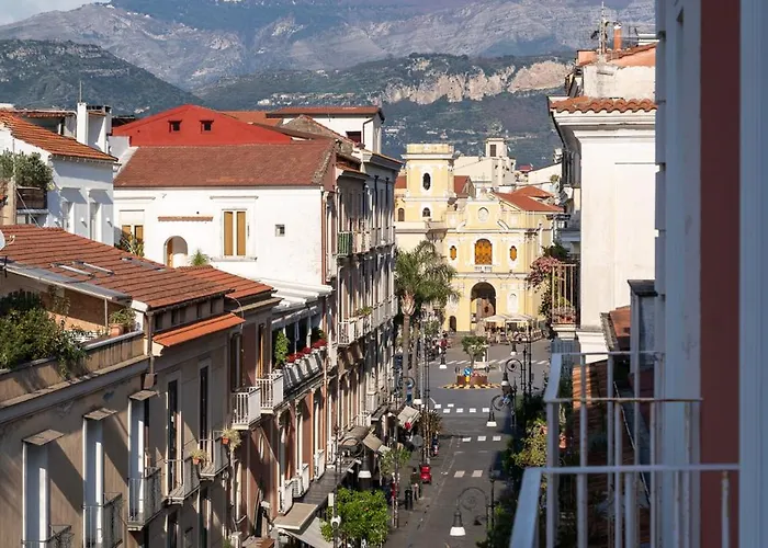 Palazzo Tasso فندق مبيت وإفطار