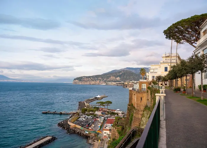 فندق مبيت وإفطار Palazzo Tasso 4*