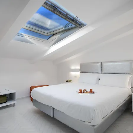 Frühstückspension Palazzo Tasso 4*