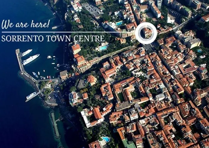 Palazzo Tasso Bed & Breakfast